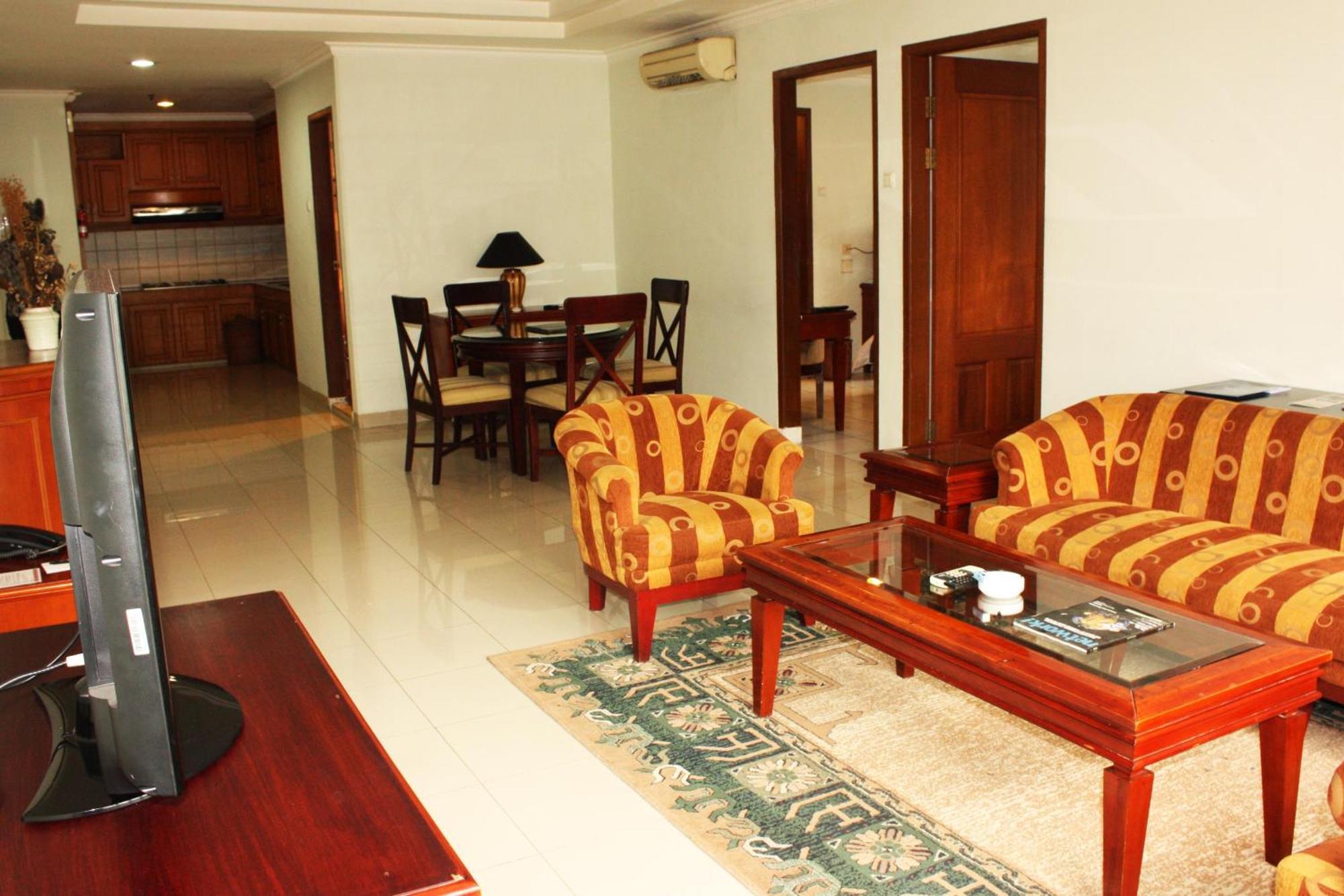 Travellers Suites Serviced Apartments Медан Экстерьер фото